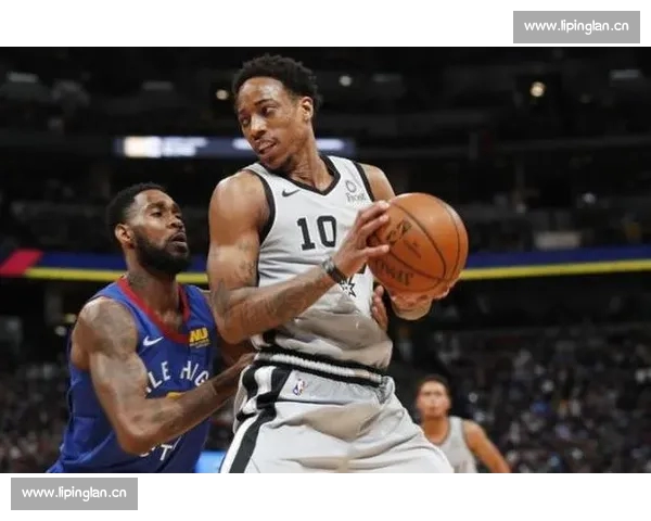 比赛关键时刻战术解析与球员表现深度剖析 比赛关键时刻战术解析与球员表现深度剖析